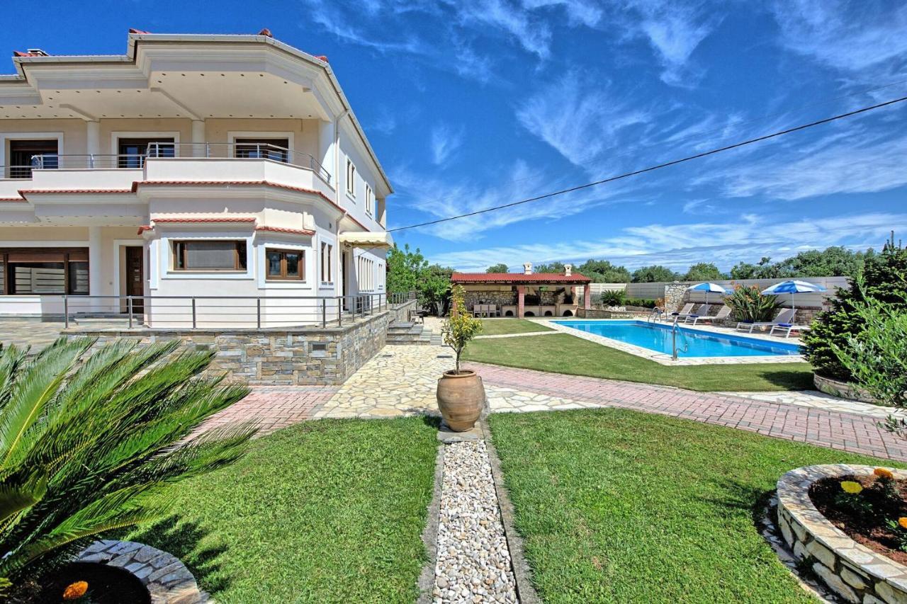 Acharavi Beach Villa By Posarellivillas Bagian luar foto